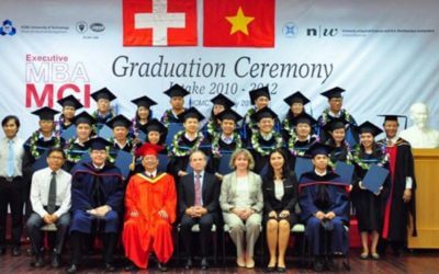21 Tân thạc sỹ quản trị kinh doanh – tư vấn quản lí quốc tế nhận bằng tốt nghiệp vào ngày 25/7/2013