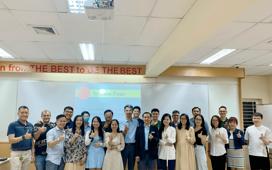 Học viên Intake 2022 hoàn thành môn M1.3: International Management